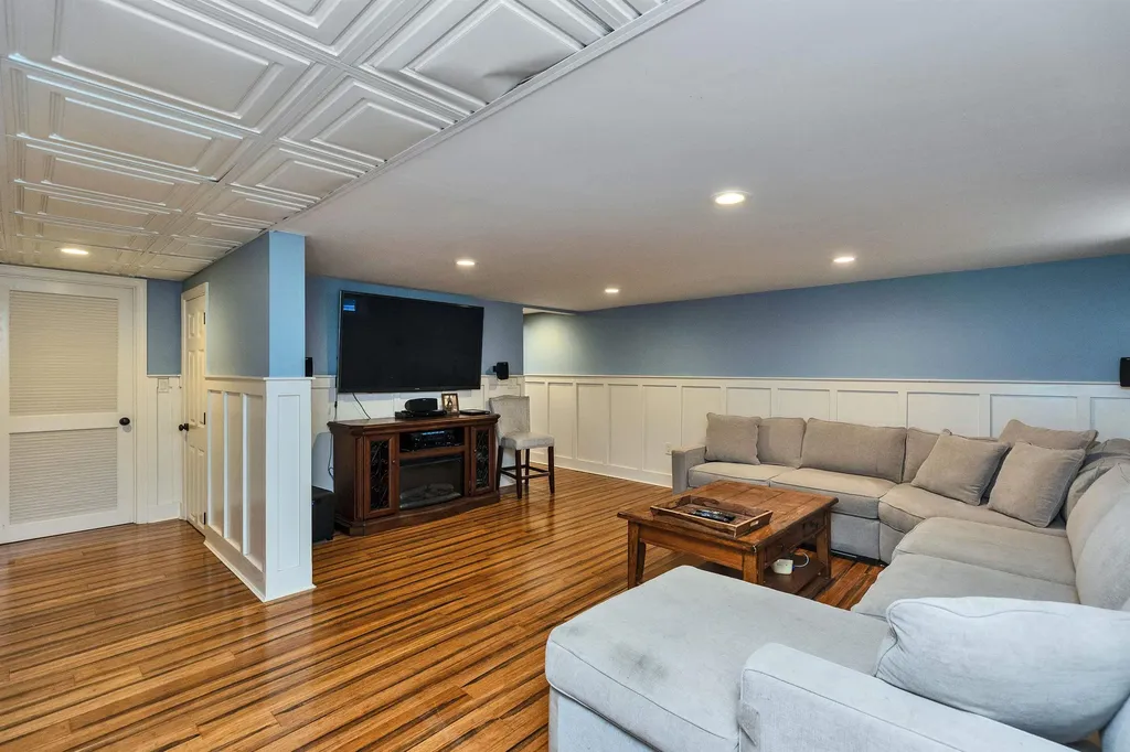 90 Lewis Street Manchester NH 03102