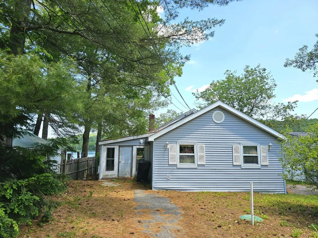 14 Glines Park Road Northfield NH 03276