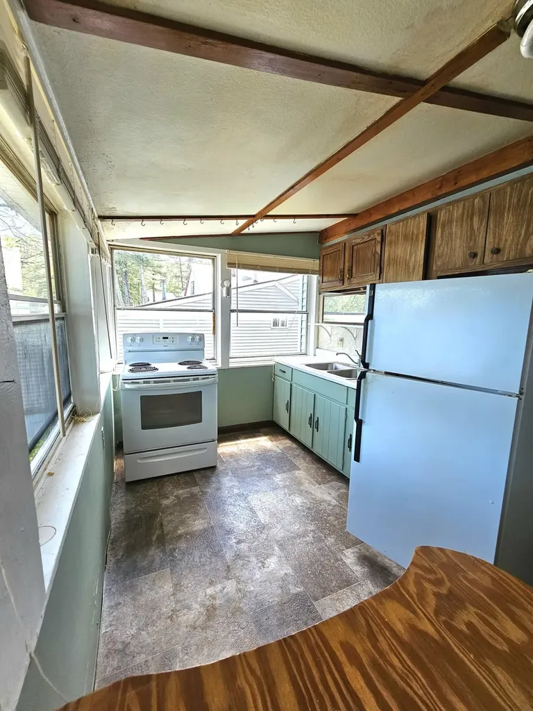 14 Glines Park Road Northfield NH 03276