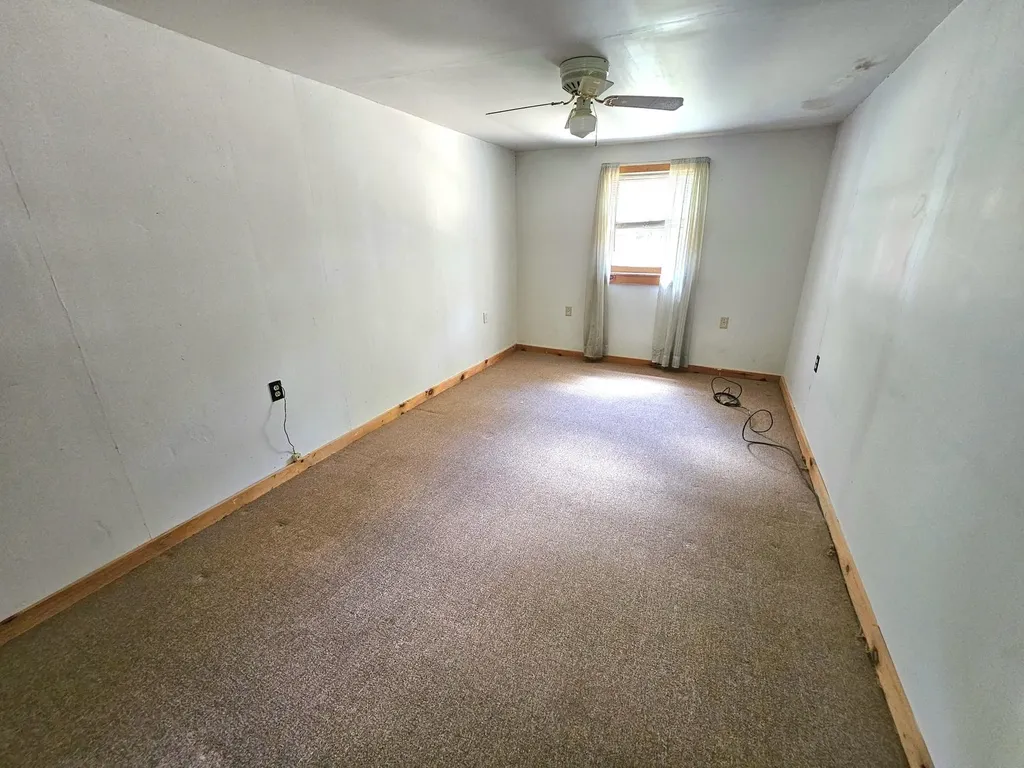 14 Glines Park Road Northfield NH 03276