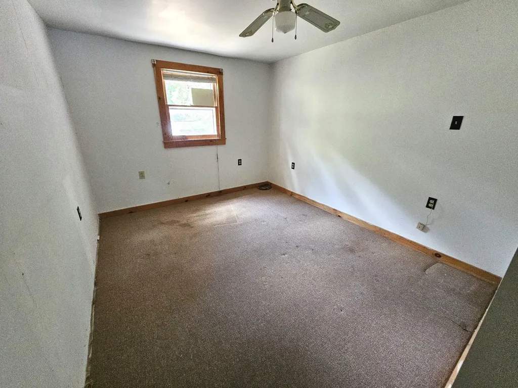 14 Glines Park Road Northfield NH 03276