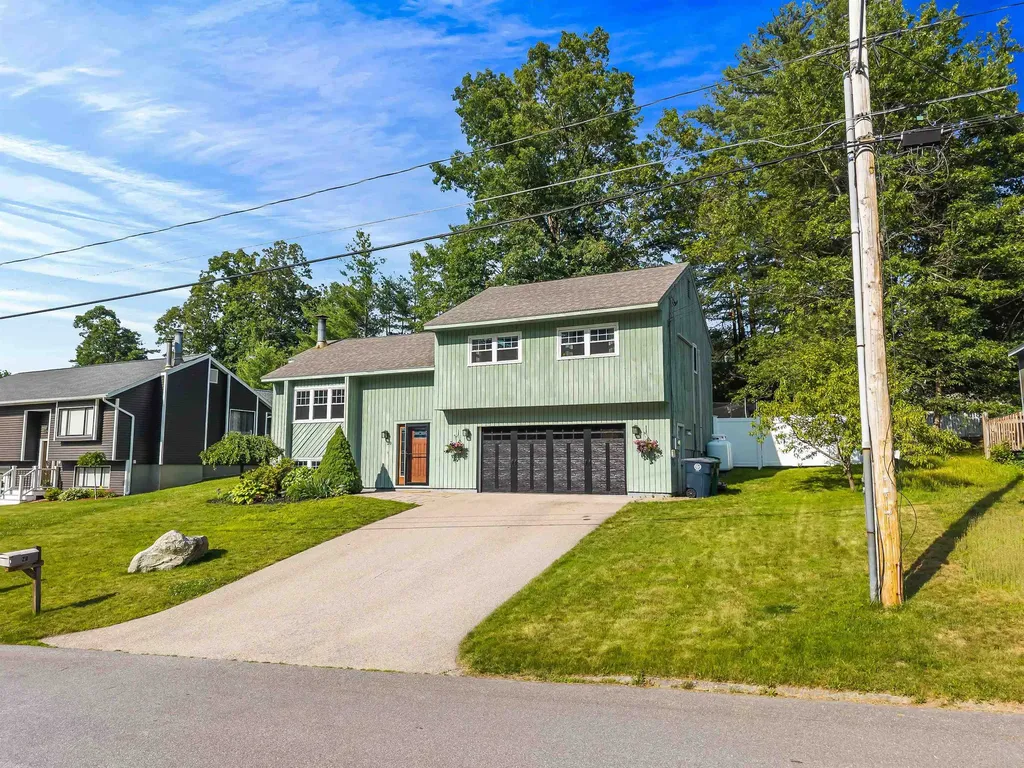20 Cimmarron Drive Nashua NH 03062