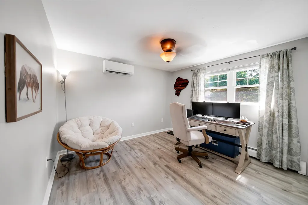 20 Cimmarron Drive Nashua NH 03062