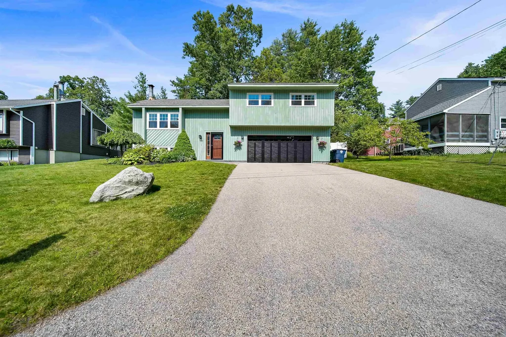 20 Cimmarron Drive Nashua NH 03062