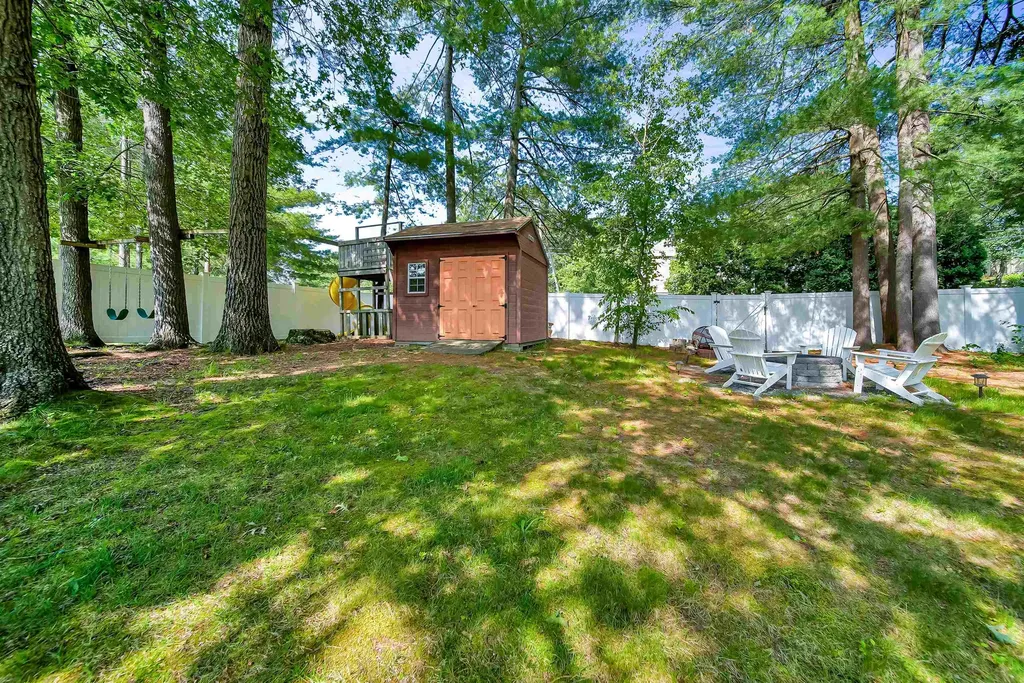 20 Cimmarron Drive Nashua NH 03062