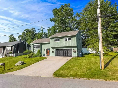 20 Cimmarron Drive Nashua NH 03062
