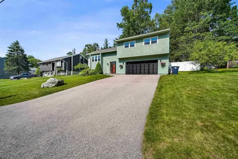 20 Cimmarron Drive Nashua NH 03062
