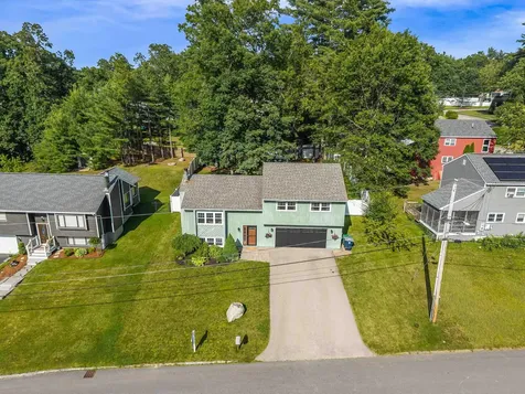 20 Cimmarron Drive Nashua NH 03062