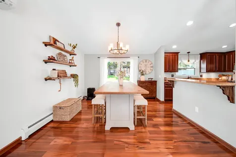20 Cimmarron Drive Nashua NH 03062