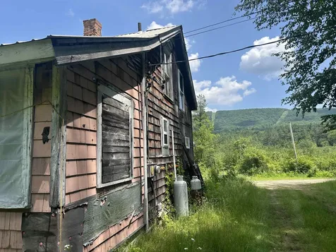 40 Washing Brook Road Pownal VT 05201