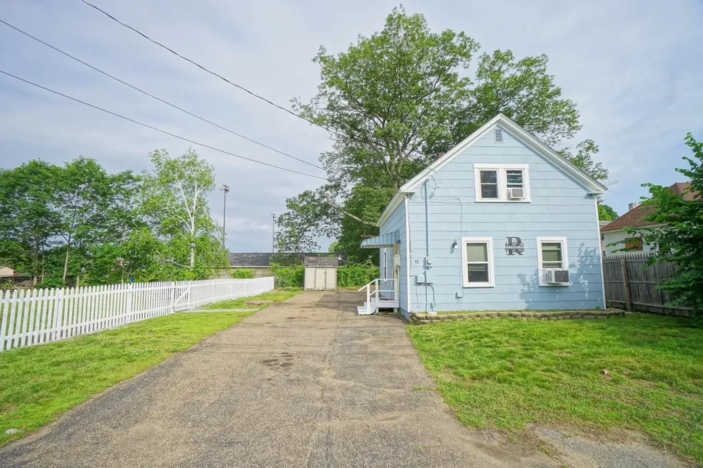 13 Lindsay Court Laconia NH 03246