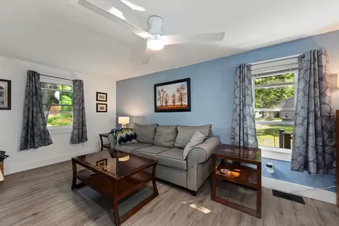 21 Redington Road Concord NH 03301