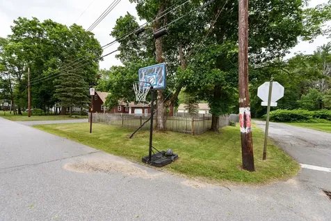 21 Redington Road Concord NH 03301