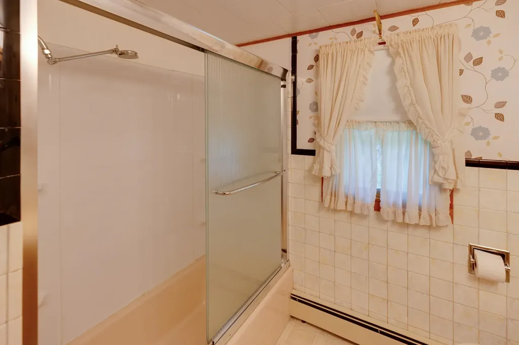 141 Manns Hill Road Littleton NH 03561