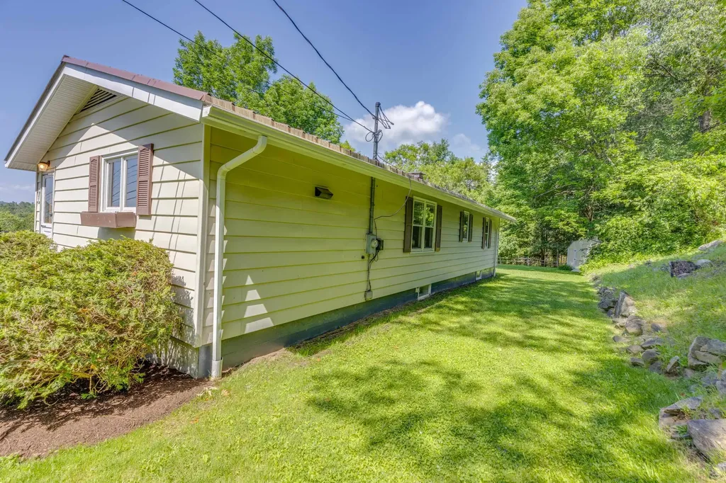 141 Manns Hill Road Littleton NH 03561