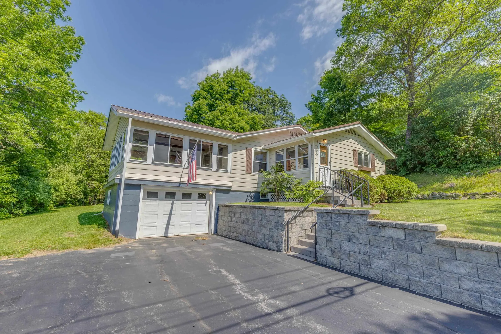 141 Manns Hill Road Littleton NH 03561
