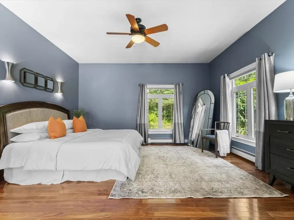 1 Dragonfly Way Londonderry NH 03053