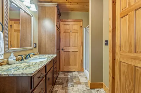172 South Road Deerfield NH 03037