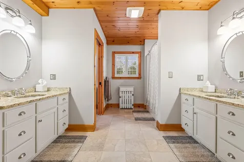 172 South Road Deerfield NH 03037