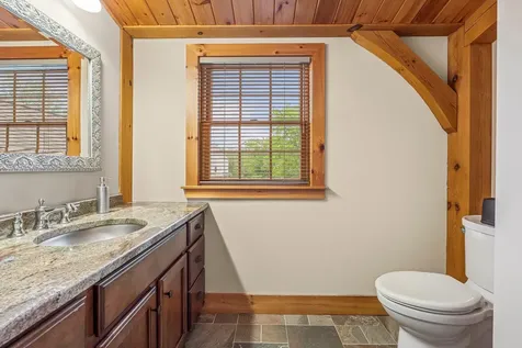 172 South Road Deerfield NH 03037
