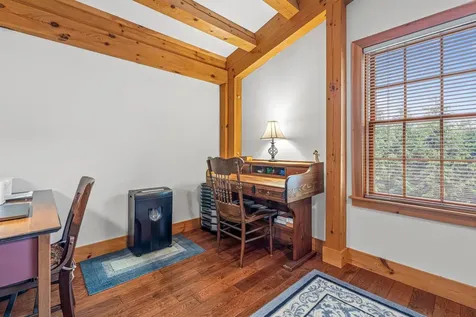 172 South Road Deerfield NH 03037