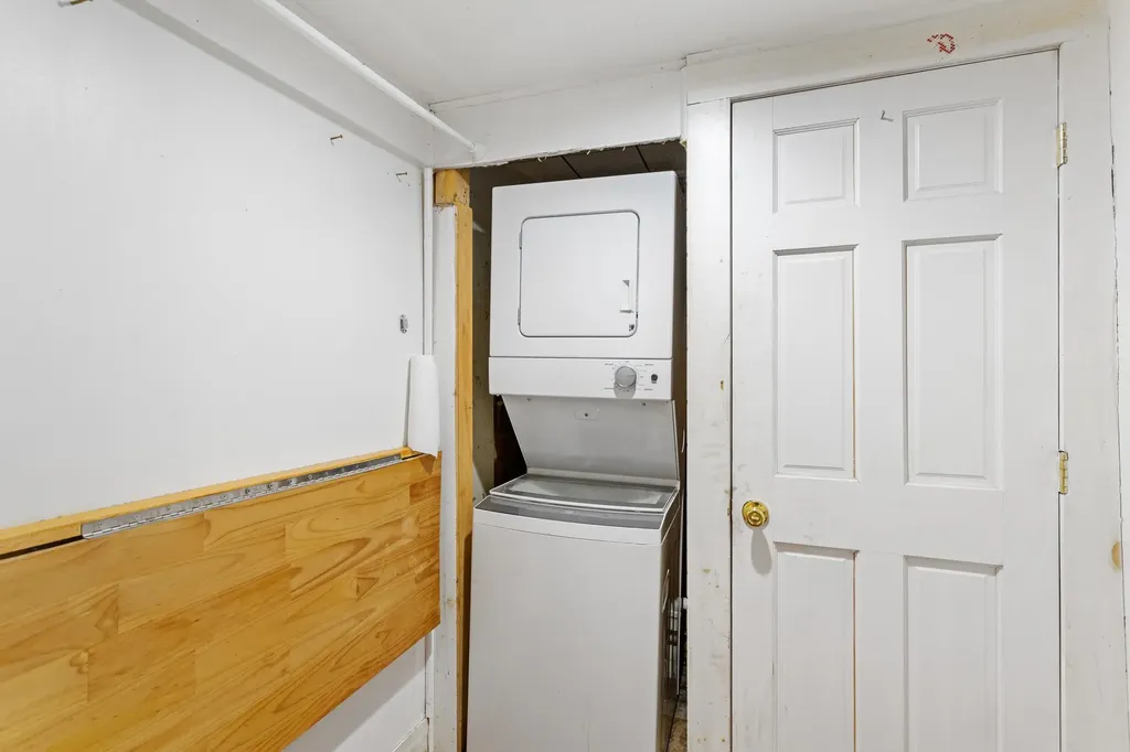 102 Green Road Raymond NH 03077