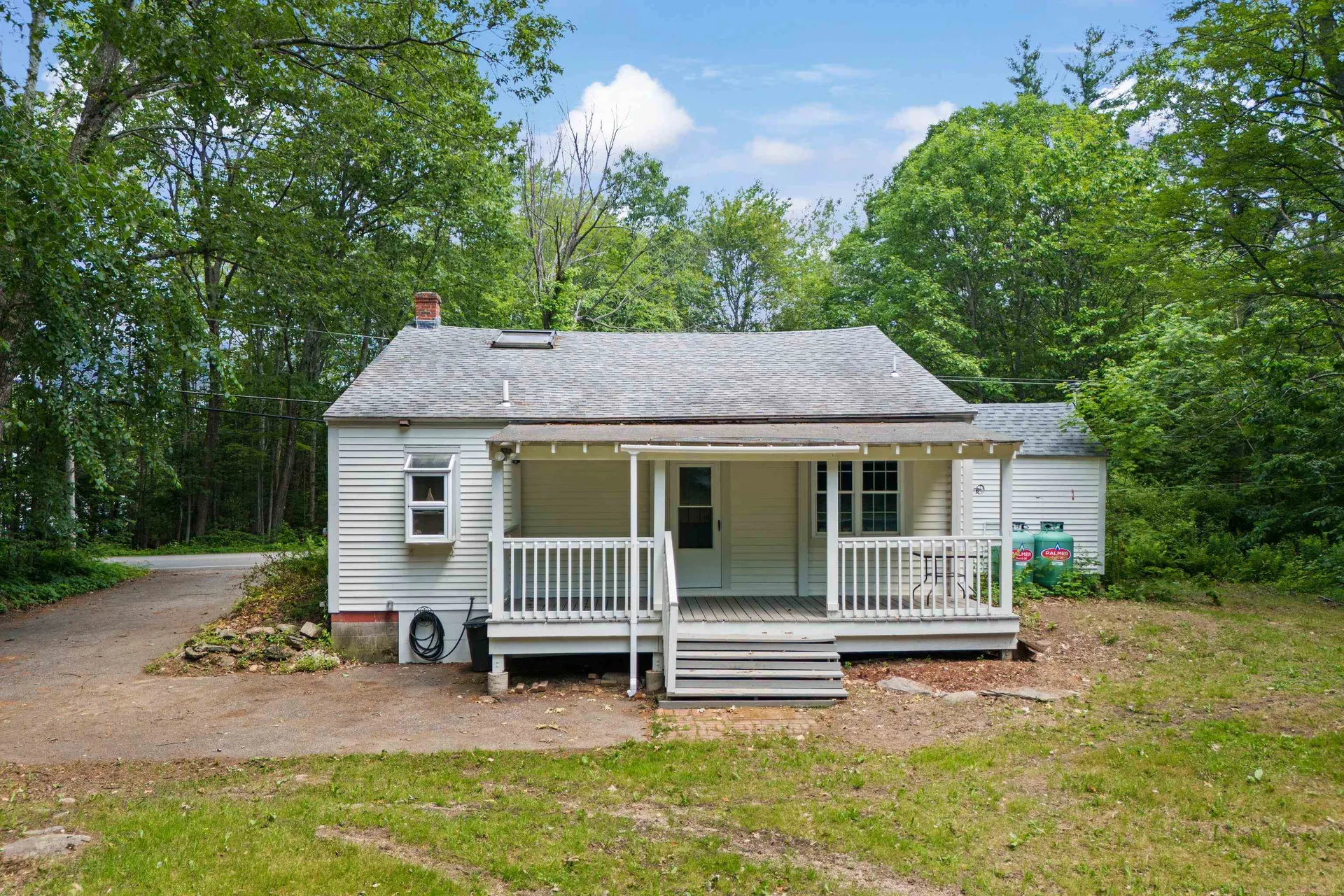 102 Green Road Raymond NH 03077