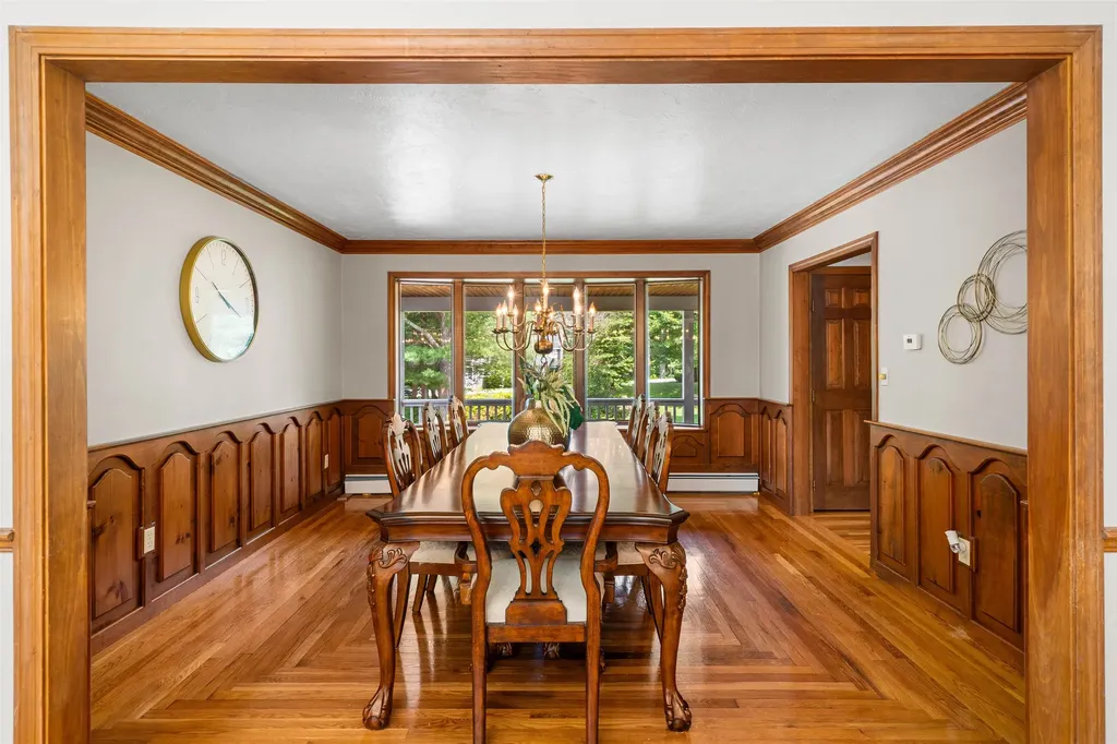 10 Roy Drive Hudson NH 03051-3538