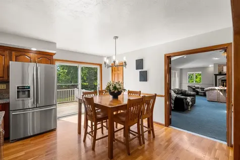 10 Roy Drive Hudson NH 03051-3538