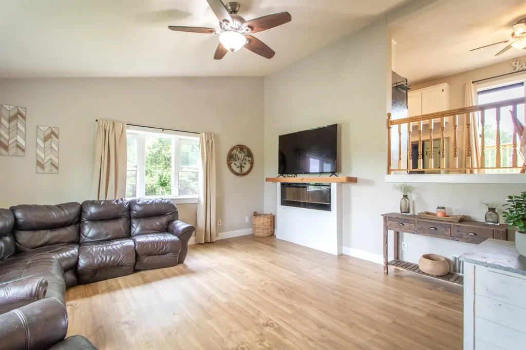 287 Lakeview Drive Derby VT 05829