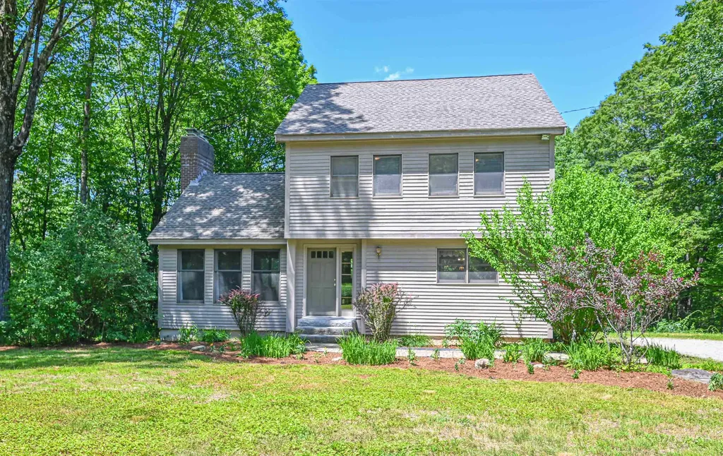 21 Portage Road Goffstown NH 03045