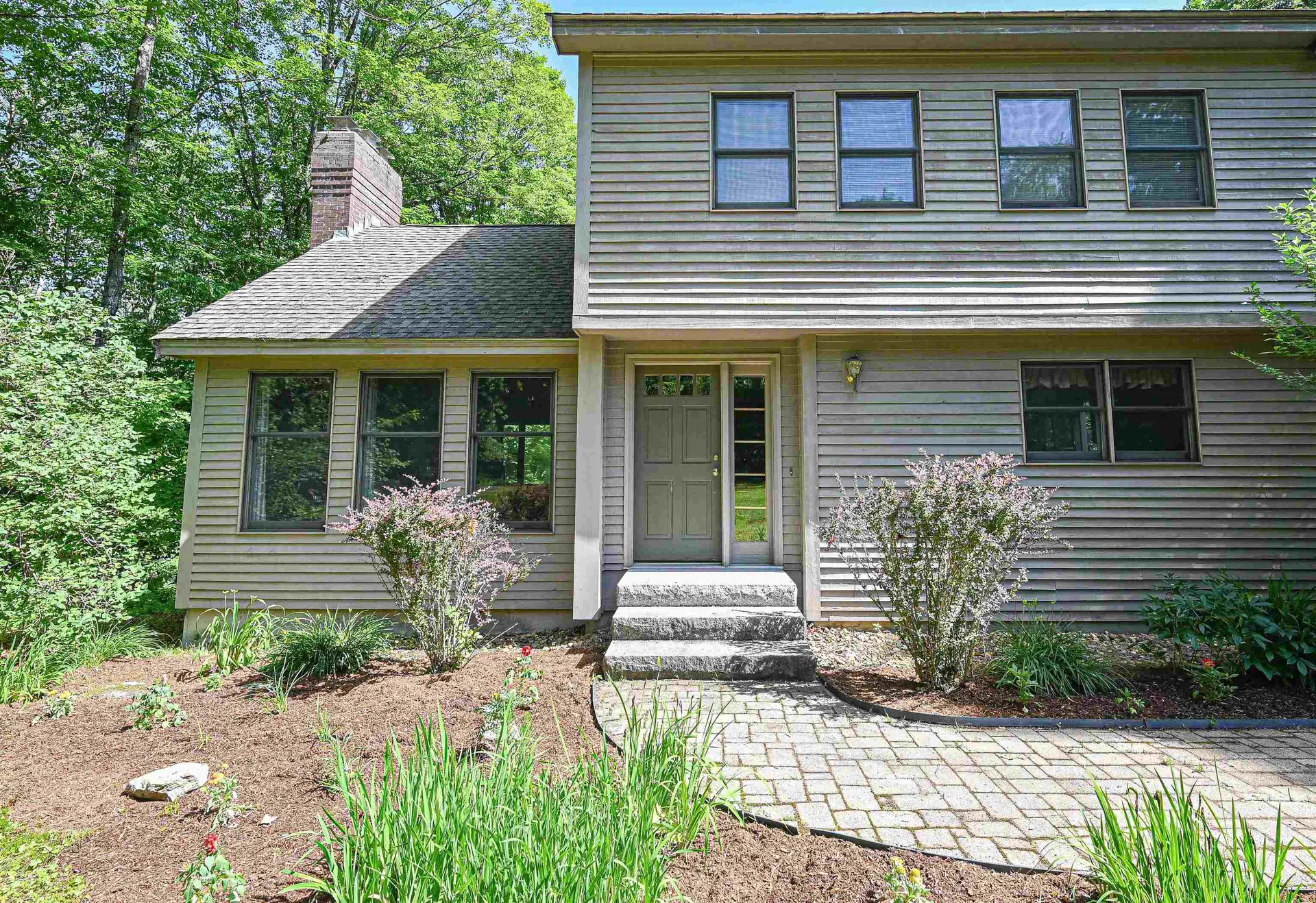 21 Portage Road Goffstown NH 03045