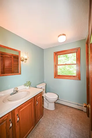 21 Portage Road Goffstown NH 03045
