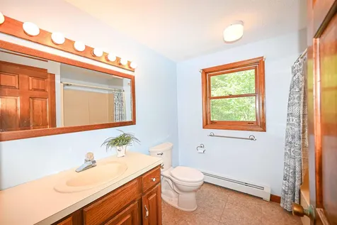 21 Portage Road Goffstown NH 03045