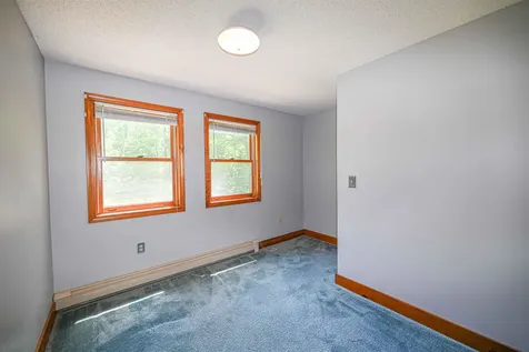 21 Portage Road Goffstown NH 03045