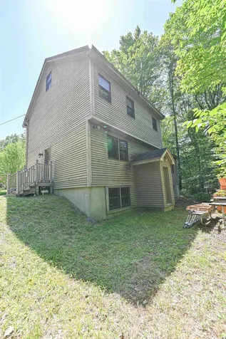 21 Portage Road Goffstown NH 03045