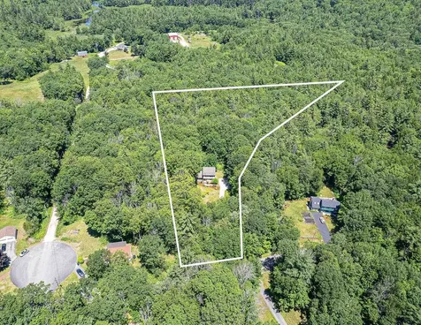 21 Portage Road Goffstown NH 03045