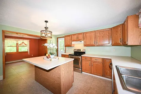 21 Portage Road Goffstown NH 03045