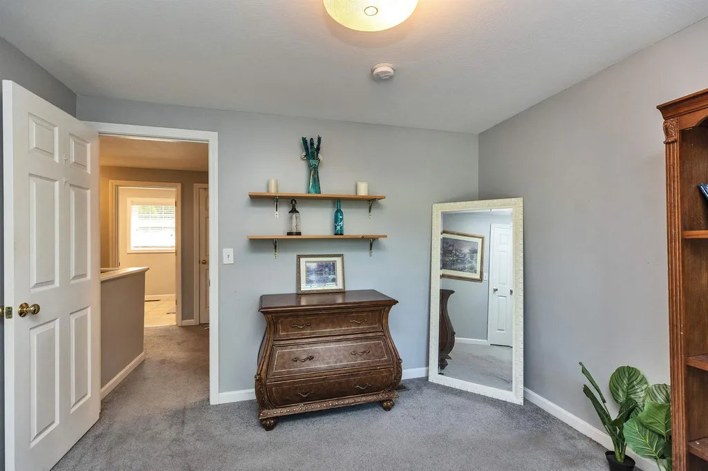 228 Whittington Street Manchester NH 03104