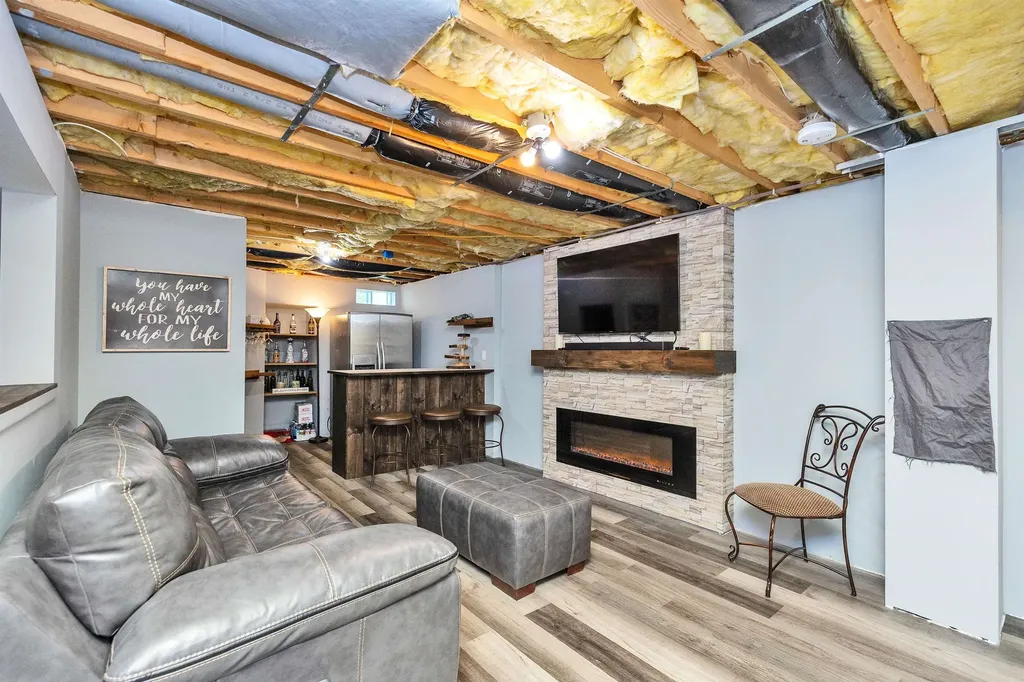 228 Whittington Street Manchester NH 03104