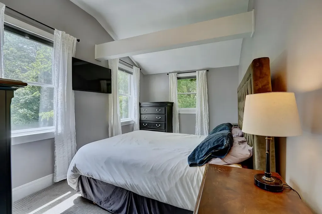 15 Arbor Street Exeter NH 03833