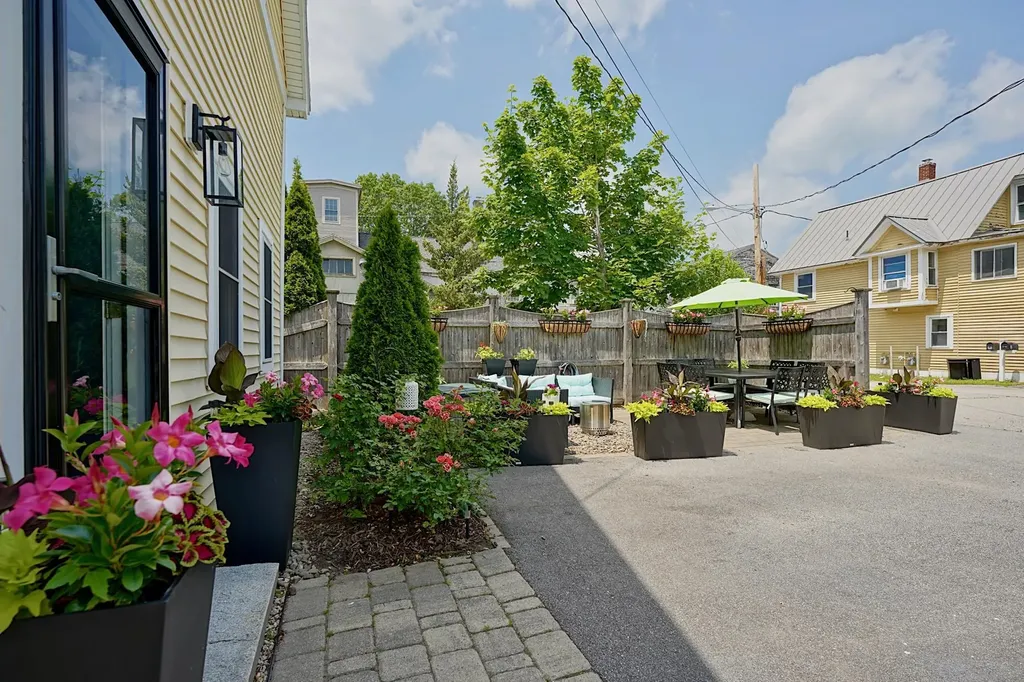 15 Arbor Street Exeter NH 03833