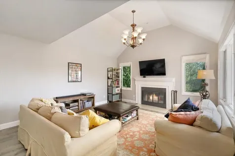 4 Bristol Hill Road Windham NH 03087