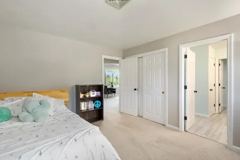 4 Bristol Hill Road Windham NH 03087