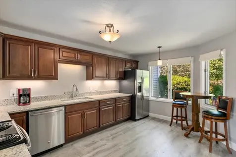 4 Bristol Hill Road Windham NH 03087