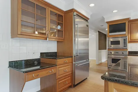 69 Exeter Road North Hampton NH 03862
