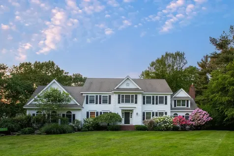 69 Exeter Road North Hampton NH 03862
