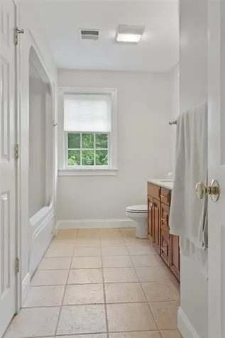 69 Exeter Road North Hampton NH 03862