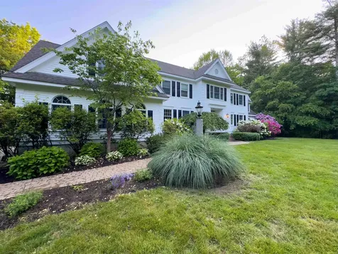 69 Exeter Road North Hampton NH 03862