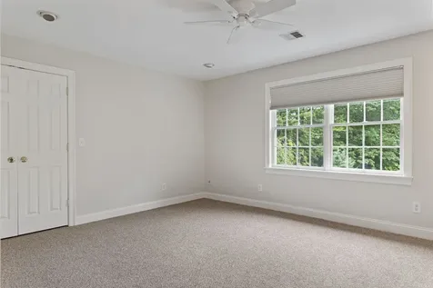 69 Exeter Road North Hampton NH 03862